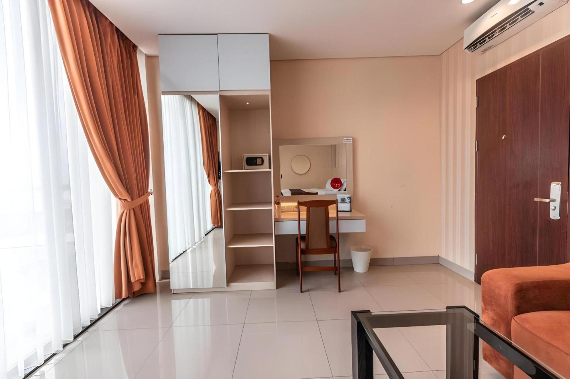 Collection O Hotel Igloo Bekasi Extérieur photo