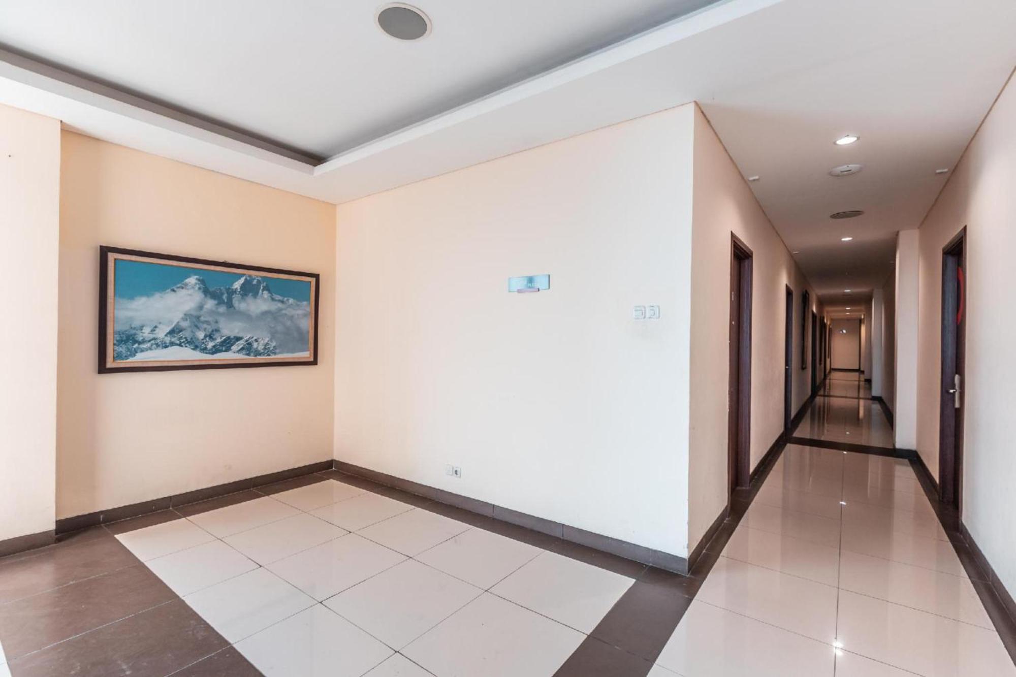 Collection O Hotel Igloo Bekasi Extérieur photo